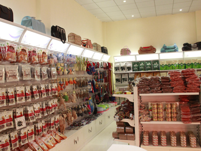 1453878626924932.jpg 样板店货架-6.jpg