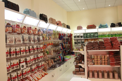 1475986325187565.jpg 样板店货架-6.JPG